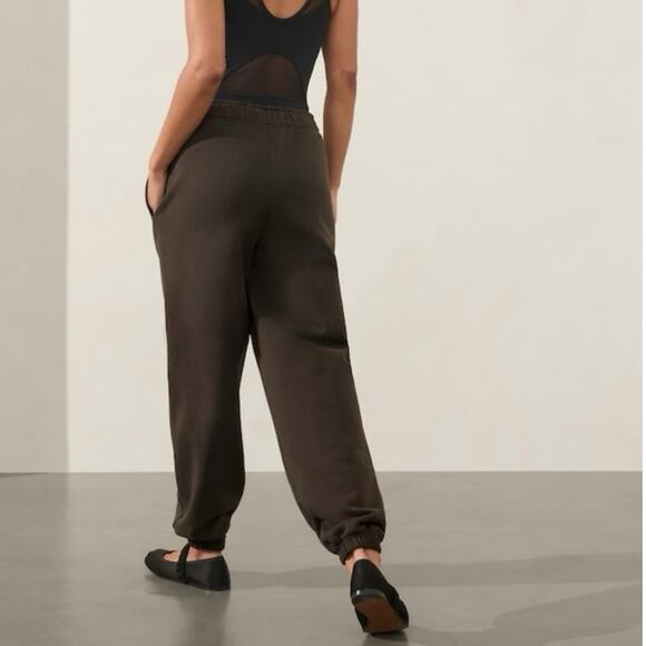 NWT Athleta Forever Fleece High-Rise Fleece Jogger In Truffle Brown Large Petite - Picture 2 of 9